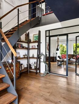 Ein architektonisches Statement: Wenn Stahl, Glas und Holz sich perfekt vereinen. - Apensen