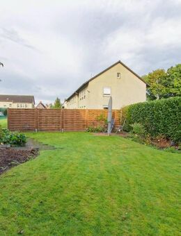 Ruhig gelegenes 1 Familienhaus mit Garage & wohnmäßig ausgebautem Keller (28m2) - Castrop-Rauxel