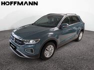 VW T-Roc, 1.5 TSI Life, Jahr 2023 - Pößneck