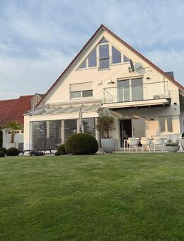 Highlight am See! Einfamilienhaus mit Seezugang und Premium-Ausstattung in Steinberg am See - Steinberg (See)