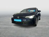 VW Golf, 2.0 TDI Life SHZHZG, Jahr 2022 - Idstein