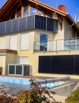 Exklusives Einfamilienhaus in moderner Chalet-Architektur mit Waldblick - Nauendorf