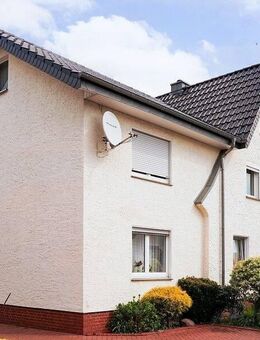 Charmantes Zweifamilienhaus mit schönem Garten! - Preußisch Oldendorf