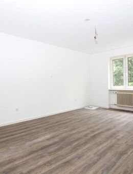 Stilvoll renovierte 3 Zimmer-Wohnung mit Balkon und durchdachtem Grundriss in Ludwigshafen-Süd - Ludwigshafen (Rhein)