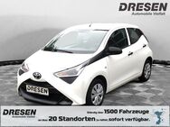 Toyota Aygo, 1.0 l Toyota Aigo 53kW (72PS) Vorb Berganfahrass GA, Jahr 2020 - Viersen