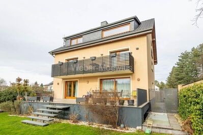 Modernisiertes Einfamilienhaus, großer Garten in ruhiger Lage