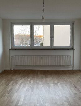 Frisch gestrichene 3-Zimmer-Wohnung in zentraler Lage - Nürnberg