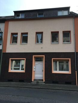 gute Kapitalanlage: voll vermietetes 4 Parteien Haus in ruhiger Lage - Duisburg