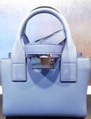 edle Damenhandtasche von KARL LAGERFELD in 40547