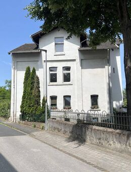 Freistehendes 1 bis 3 Familienhaus mit Garten zur Selbstnutzung oder Kapitalanlage in Brühl Heide - Brühl (Nordrhein-Westfalen)