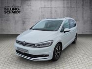 VW Touran, 2.0 TDI Highline, Jahr 2023 - Salzwedel (Hansestadt)