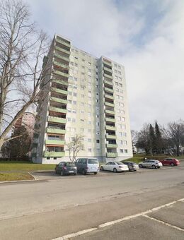 3-Zimmer-Wohnung mit Balkon, Aufzug & Garage in Tuttlingen - Tuttlingen