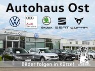 VW up, e-up Style Plus, Jahr 2022 - Kiel