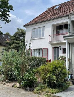 RESERVIERT! Reihenendhaus mit viel Potential in einer schönen Wohlfühlstraße im beliebten Gete - Viertel! - Bremen