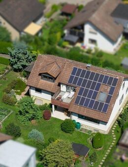 Wohnhaus mit drei Wohneinheiten, großem Garten und solider Ausstattung - Heidenheim (Brenz)