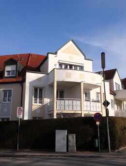 Exklusive 3 Zimmer-Dachgeschoss-Wohnung mit sonniger Dachterrasse! - Moosburg (Isar)