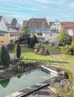 Zentrales Stadthaus mit einzigartigem Grundstück und Gewerbehalle - Ostrach