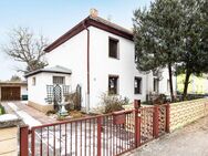 Keller, Einbauküche, mod. Gasheizung, Rollladen, Garage: Teilsanierte Doppelhaushälfte Fürstenwalde - Fürstenwalde (Spree)