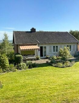 Begehrte Wohnlage, traumhafte Aussicht und großzügiges Grundstück - Einfamilienhaus mit Einliegerwohnung in Goslar-Steinberg - Goslar