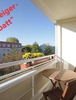 Angebot! Schöne 3-Raum-Wohnung mit Balkon - Aue