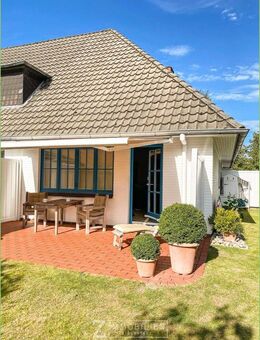 Sonnige Ferienwohnung mit Gartenparadies - Sankt Peter-Ording