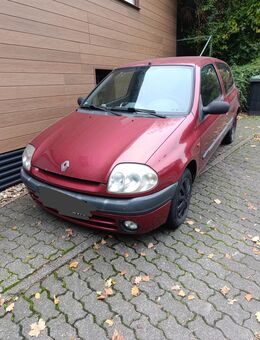 Renault Clio mit TÜV 02/27 - Werl