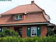 Ein stilvolles Einfamilienhaus mit Nebengebäude - Ihlow (Niedersachsen)