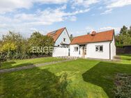 Charmantes Einfamilienhaus mit Garten und überdachter Terrasse in ruhiger Lage - Nürnberg