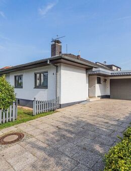 Vollunterkellerter Bungalow mit Tageslichtbad und Doppelgarage auf 513 m² großem Grundstück - Ginsheim-Gustavsburg