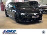 VW Golf, 2.0 R VIII Black Edition Akrapovice, Jahr 2022 - Crailsheim