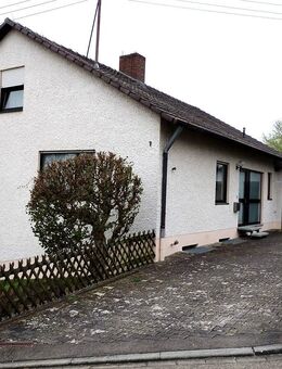 Raum für Wachstum: Haus mit Ausbaureserve für Ihre Familie in idyllischer Umgebung - Lutzingen