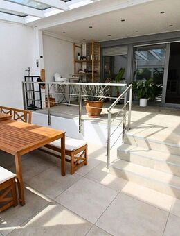 **Exklusiver Bungalow mit Wintergarten und Traumterrasse - Wohnen auf einer Ebene in Perfektion** - Worms