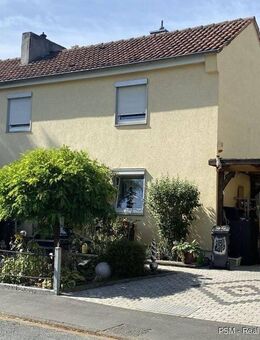 Reiheneckhaus mit 530 m² Grundstück und Ausbaupotenzial - Frankfurt (Main)