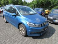 VW Touran, 2.0 TDI Comfortline, Jahr 2021 - Bergkamen