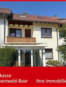 Ruhig gelegenes Reihenmittelhaus mit Wintergarten und Garage - Villingen-Schwenningen