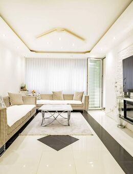 Modernisierte 3-Zimmer-Wohnung in zentraler Lage von Freiburg - Freiburg (Breisgau)