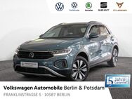 VW T-Roc, 2.0 TDI Move, Jahr 2023 - Berlin
