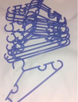 7 Kinderkleiderbügel lila 2 € - Gemmingen