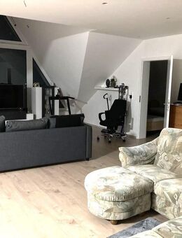 Hochwertig ausgestattete, großzügige 4 Zimmer-Wohnung mit Garage in ausgezeichneter Wohnlage - Homberg (Efze)