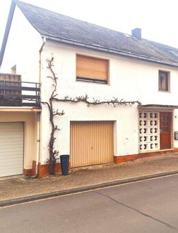 Gelegenheit für Handwerker - Gemütliches Familienhaus mit kleinem Garten und Garage - Eitelborn