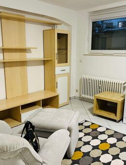 ruhiges 1 Zimmer Apartment, Souterrain, voll möbliert mit Hausrat in Eschborn zu vermieten - Eschborn