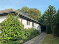 ZU VERKAUFEN: Freistehender, toll geschnittener Bungalow in ruhiger Lage von Bad Sassendorf mit Garage, Garten und Terrasse - Bad Sassendorf