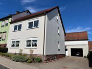 Perfekt - kernsaniertes Einfamilienhaus mit Einliegerwohnung, großer Garage mit Partyraum und einem traumhaften Grundstück - Tambach-Dietharz (Thüringer Wald)