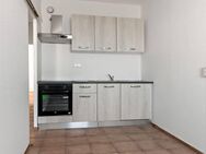 Komfortable 2-Raum-Wohnung mit Balkon und Einbauküche - Ideal für Singles und Paare! - Halle (Saale)