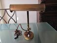Antike Tisch-Lampe aus Messing, schwenkbar in 8810