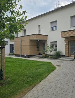 Wohnen im Brauhof - Einzigartige Wohnung mit Reihenhaus-Charakter - Erlangen
