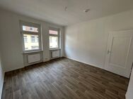 Balkon und frisch Renoviert! Helle 2-Zimmer-Wohnung! - Magdeburg