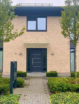 Schöner Wohnen in Glücksburg: 1. OG, KFW 55, 3 Zi., 93 qm, gr. Balkon & Stellplatz ab 15.01.2026 - Glücksburg (Ostsee)