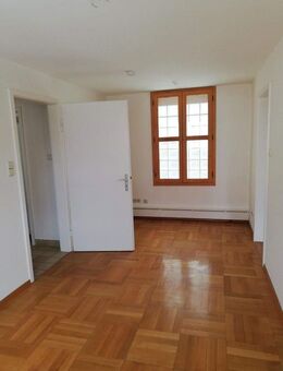 Charmante 2-Zimmer-Wohnung im Ortskern von Stuttgart-Weilimdorf (Alter Ortskern), 1. OG - Stuttgart