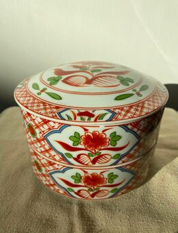 Doppel Schale Porzellan aus Japan Blumenmotive - Gerlingen